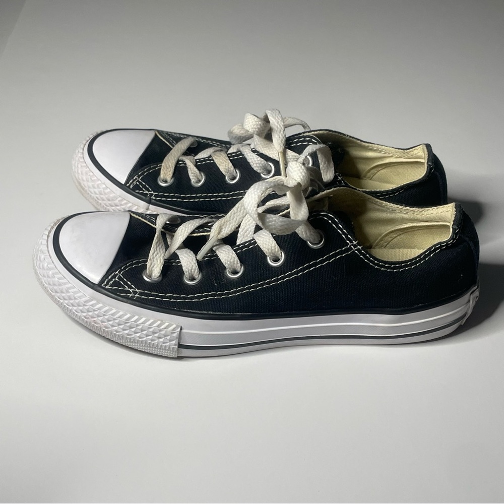 CONVERSE ALL-STAR CHUCK TAYLOR LOW-TOP SNEAKERS YOUTH SIZE 1 BLACK UNISEX